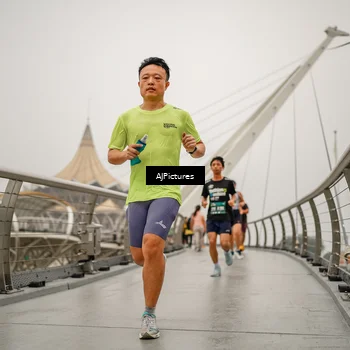 Runner Photo 8589953