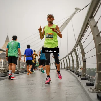 Runner Photo 8589972