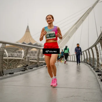 Runner Photo 8590001