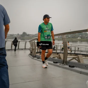 Runner Photo 8590006