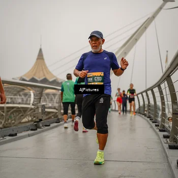 Runner Photo 8590013