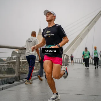 Runner Photo 8590021