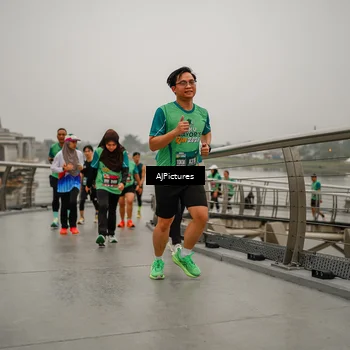 Runner Photo 8590027
