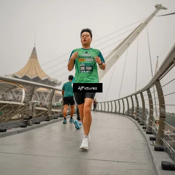 Runner Photo 8590043
