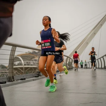 Runner Photo 8590046