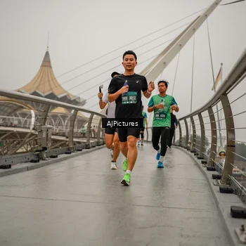 Runner Photo 8590058