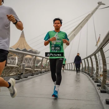 Runner Photo 8590062