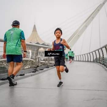 Runner Photo 8590072