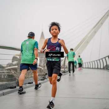 Runner Photo 8590074