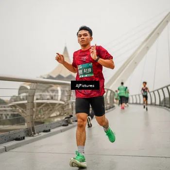 Runner Photo 8590076