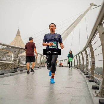 Runner Photo 8590105