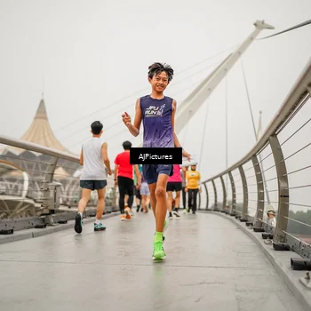 Runner Photo 8590106