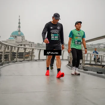 Runner Photo 8590194