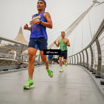 Runner Photo 8590211