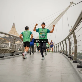 Runner Photo 8590236