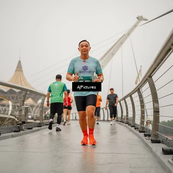 Runner Photo 8590247