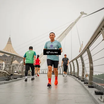 Runner Photo 8590276