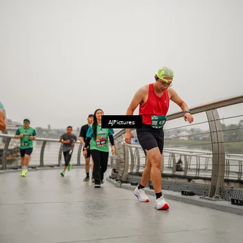 Runner Photo 8590302