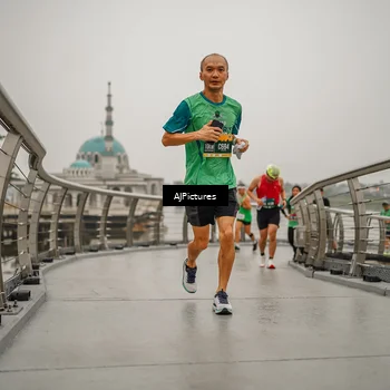 Runner Photo 8590303