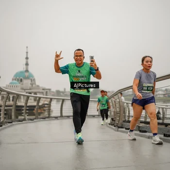 Runner Photo 8590322