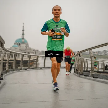 Runner Photo 8590331