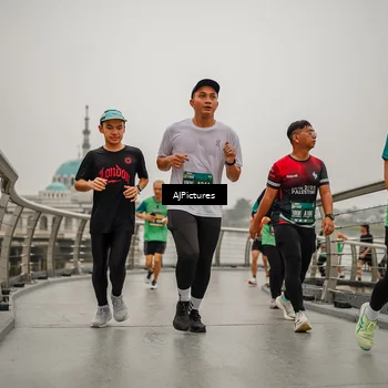 Runner Photo 8590338