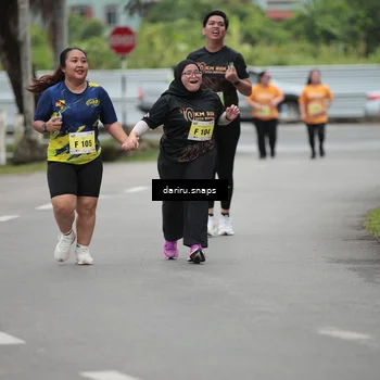 Runner Photo 8590346