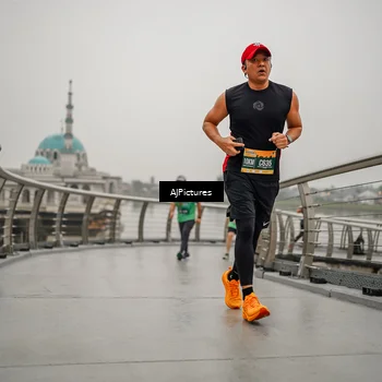 Runner Photo 8590405