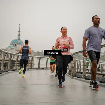 Runner Photo 8590417