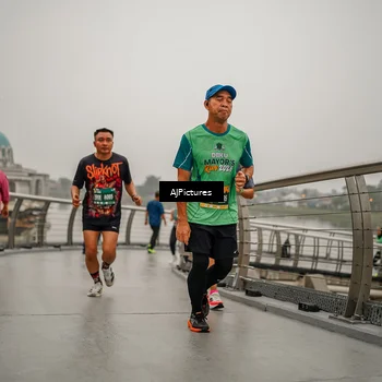 Runner Photo 8590453