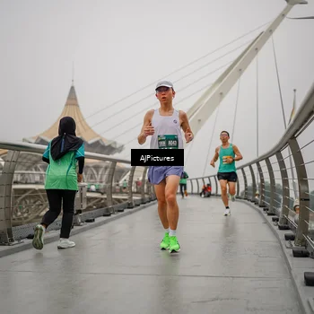 Runner Photo 8590492