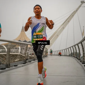 Runner Photo 8590506