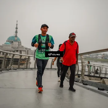Runner Photo 8590526
