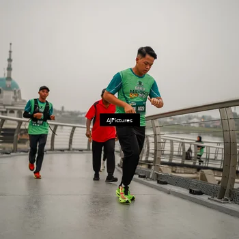 Runner Photo 8590527