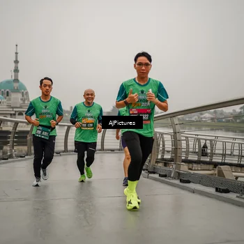 Runner Photo 8590545
