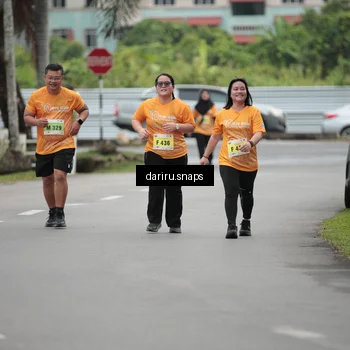Runner Photo 8590612