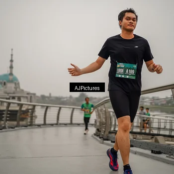 Runner Photo 8590617