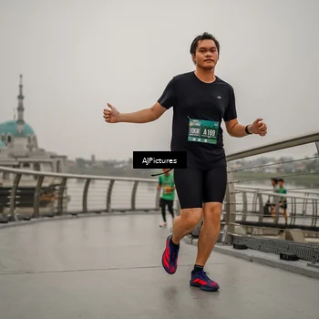Runner Photo 8590623
