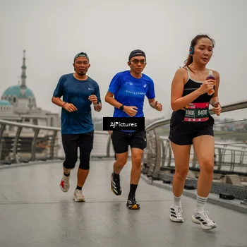 Runner Photo 8590635