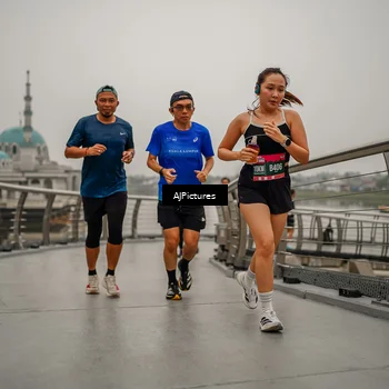 Runner Photo 8590638