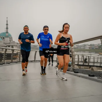 Runner Photo 8590655