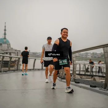 Runner Photo 8590661