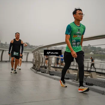 Runner Photo 8590685