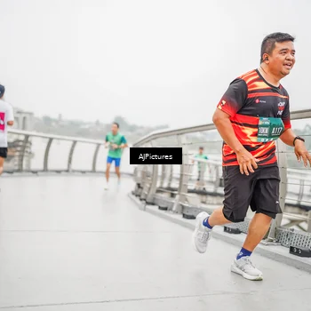Runner Photo 8590688