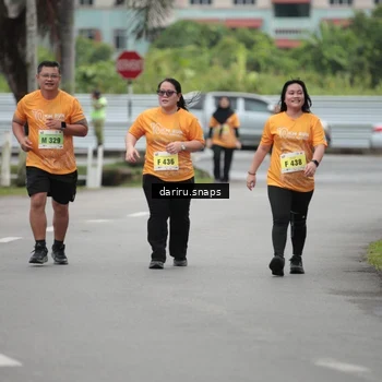 Runner Photo 8590701