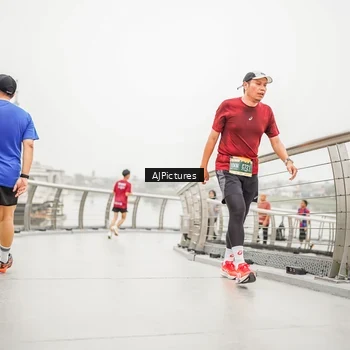 Runner Photo 8590716