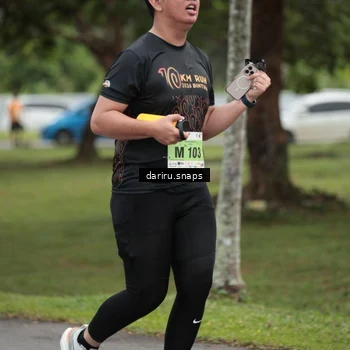Runner Photo 8590726
