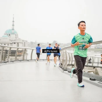 Runner Photo 8590737