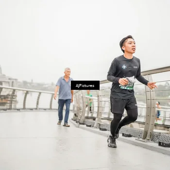 Runner Photo 8590744