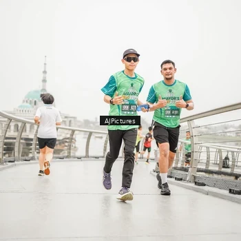 Runner Photo 8590749